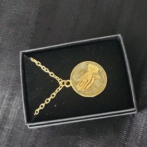 Vintage Serenity Prayer Medallion